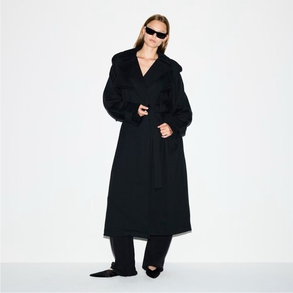 NEW Skims Boyfriend Fleece Onyx Oversized Black Trench Coat Revolve size XL NEW - Picture 8 of 9